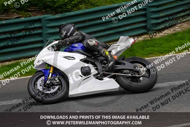 cadwell no limits trackday;cadwell park;cadwell park photographs;cadwell trackday photographs;enduro digital images;event digital images;eventdigitalimages;no limits trackdays;peter wileman photography;racing digital images;trackday digital images;trackday photos